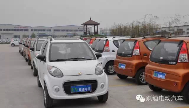 南京展持續(xù)進(jìn)行中---躍迪電動(dòng)汽車詢價(jià)訂單捷報(bào)頻傳