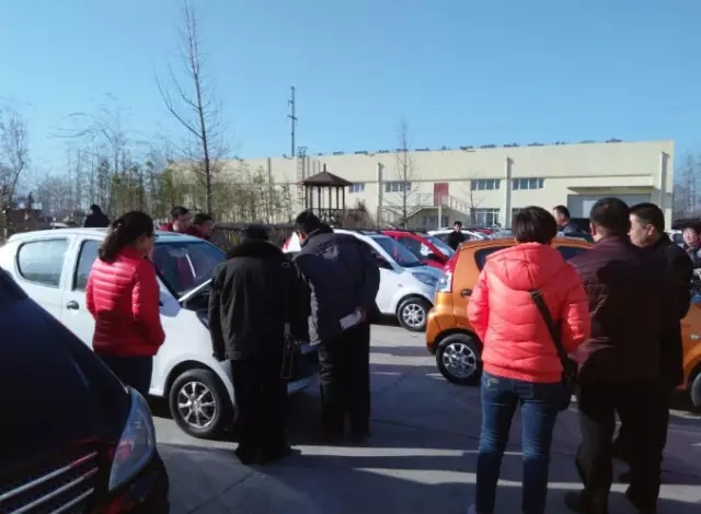 躍迪集團回饋家鄉(xiāng)父老—暨“金”冬臘月招商、訂貨、動銷大會河北站勝利召開