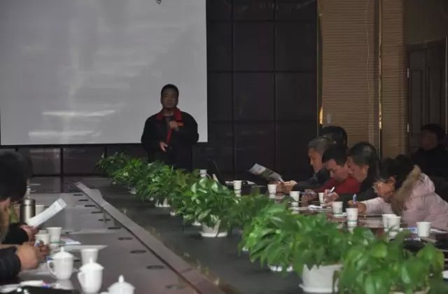 躍迪集團回饋家鄉(xiāng)父老—暨“金”冬臘月招商、訂貨、動銷大會河北站勝利召開