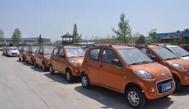 躍迪電動(dòng)汽車批量發(fā)車河南——躍迪電轎，軍工品質(zhì)