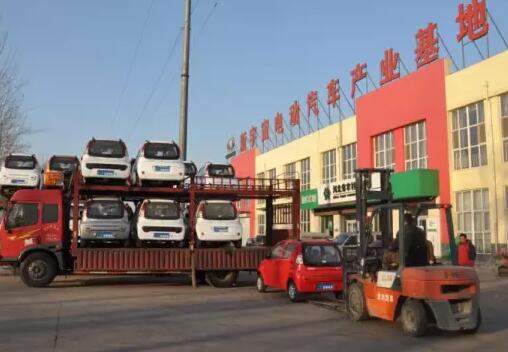 躍迪電動汽車批量發(fā)車四川—彰顯躍迪實(shí)力與魅力