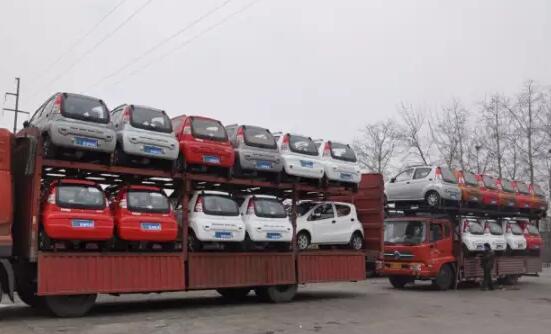 躍迪電動汽車批量發(fā)車四川—彰顯躍迪實(shí)力與魅力