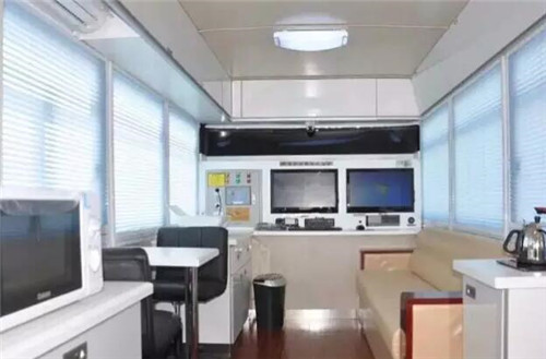 電動警務(wù)車