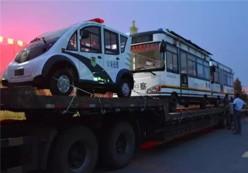 電動(dòng)巡邏車(chē)