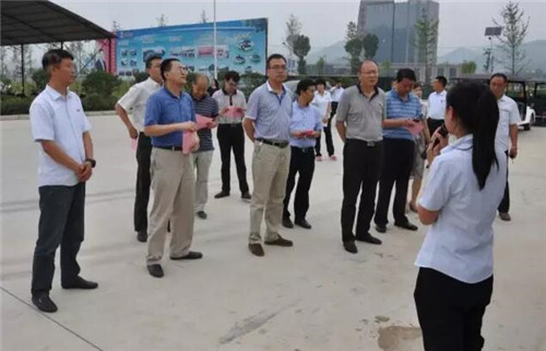 陜西省商務(wù)廳副廳長(zhǎng)唐宇剛實(shí)地調(diào)研