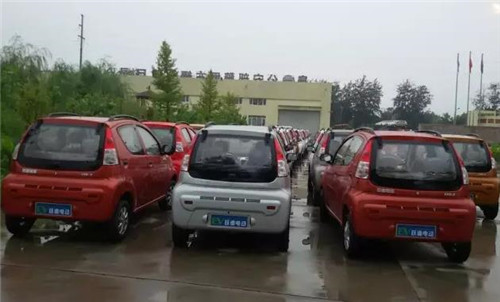 純電動(dòng)轎車