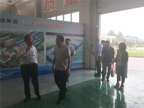 河北省交管局車駕管支隊機(jī)動車管理大隊領(lǐng)導(dǎo)到躍迪集團(tuán)實地調(diào)研