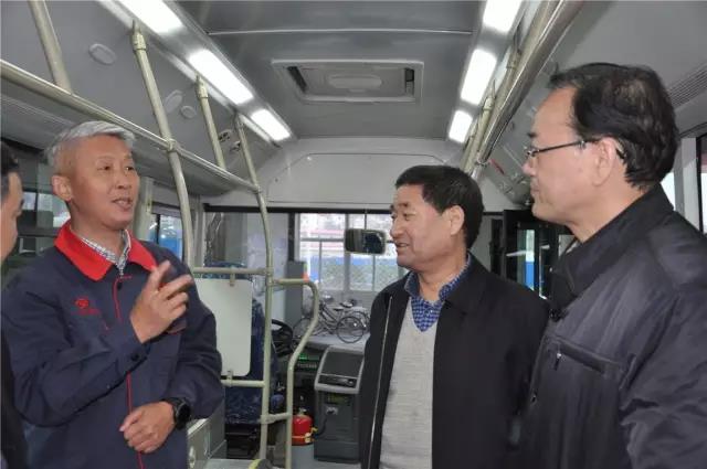 電動(dòng)客車(chē)