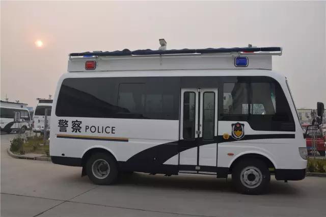 30臺(tái)躍迪燃油移動(dòng)警務(wù)室批量發(fā)往河北石家莊交管局——霧霾鎖城，躍迪24小時(shí)全天候執(zhí)勤