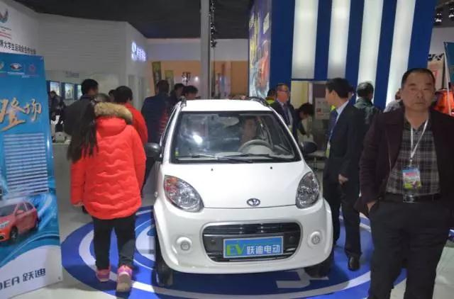 躍迪智能家族集結(jié)亮相鄭州展，萬人見證，共贏未來