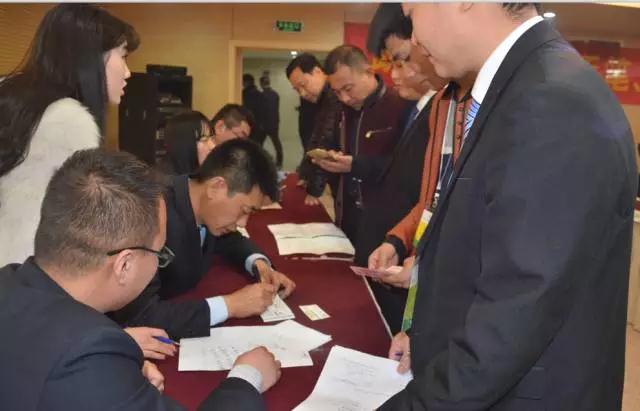 躍迪智能家族集結(jié)亮相鄭州展，萬人見證，共贏未來