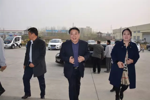 河北省政協(xié)財(cái)經(jīng)委主任盧瑞卿到河北躍迪新能源科技集團(tuán)考察調(diào)研