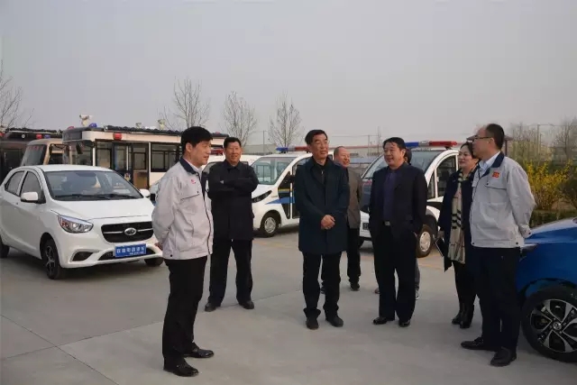 河北省政協(xié)財(cái)經(jīng)委主任盧瑞卿到河北躍迪新能源科技集團(tuán)考察調(diào)研