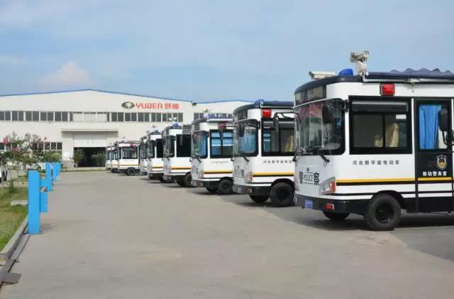 躍迪電動流動警務(wù)室集合完畢，準(zhǔn)備裝車