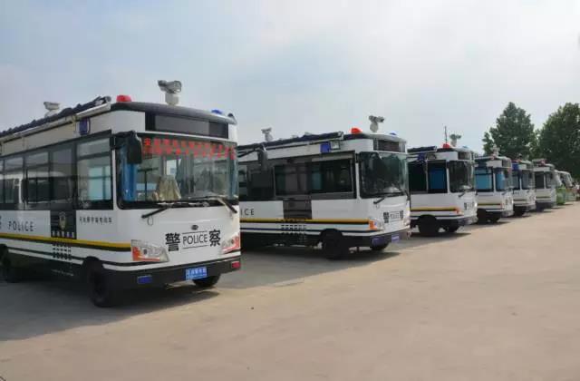 躍迪電動流動警務(wù)室集合完畢，準(zhǔn)備裝車