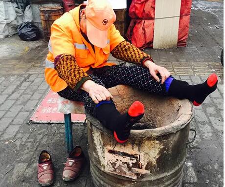 今天，躍迪向平凡而偉大的他們——環(huán)衛(wèi)工人致敬！