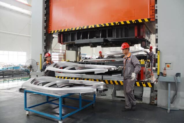 躍迪汽車 | 產(chǎn)銷兩旺，刷爆九月