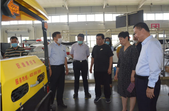 元氏縣長許盡暉到躍迪集團(tuán)調(diào)研疫情防控和旅發(fā)大會重點項目工作