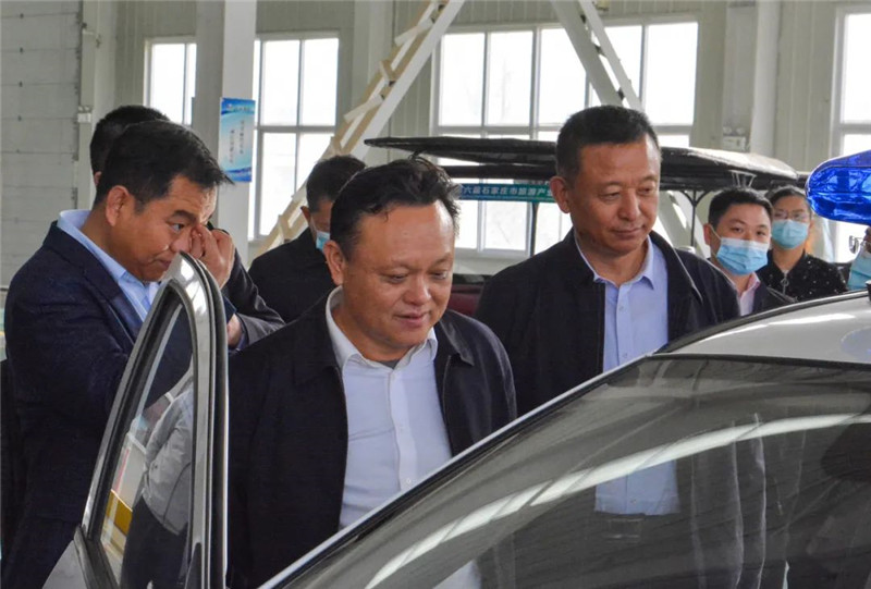 ?東風(fēng)柳州汽車有限公司黨委書(shū)記宣穎一行蒞臨躍迪集團(tuán)考察調(diào)研