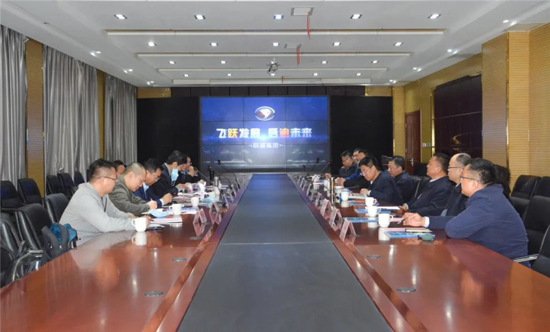 ?東風(fēng)柳州汽車有限公司黨委書(shū)記宣穎一行蒞臨躍迪集團(tuán)考察調(diào)研