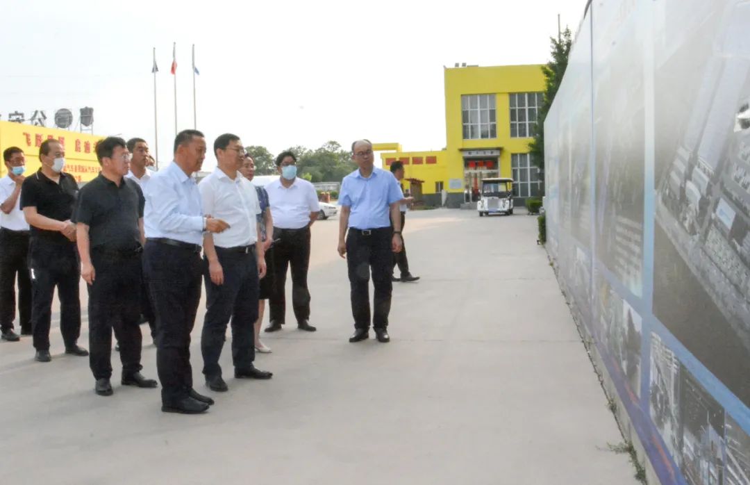 元氏縣委副書記、縣長(zhǎng)曹鉑一行蒞臨躍迪集團(tuán)考察調(diào)研
