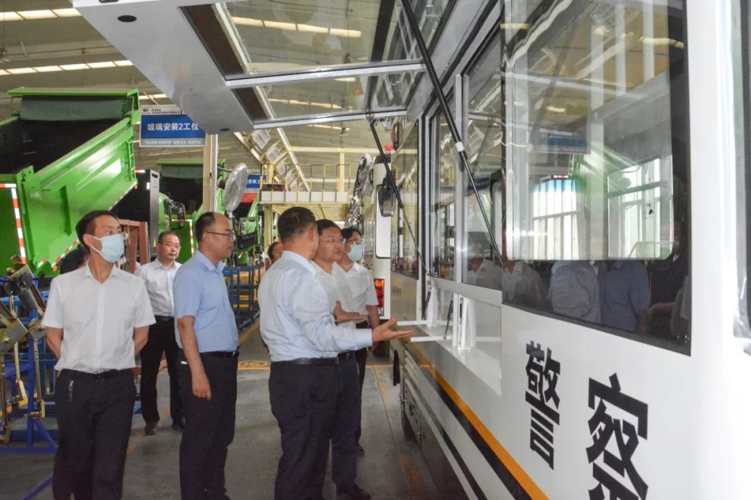 元氏縣委副書記、縣長(zhǎng)曹鉑一行蒞臨躍迪集團(tuán)考察調(diào)研