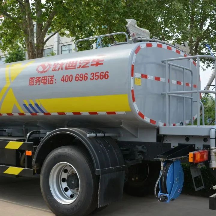 躍迪集團(tuán)新能源高壓清洗車——共創(chuàng)綠色城市