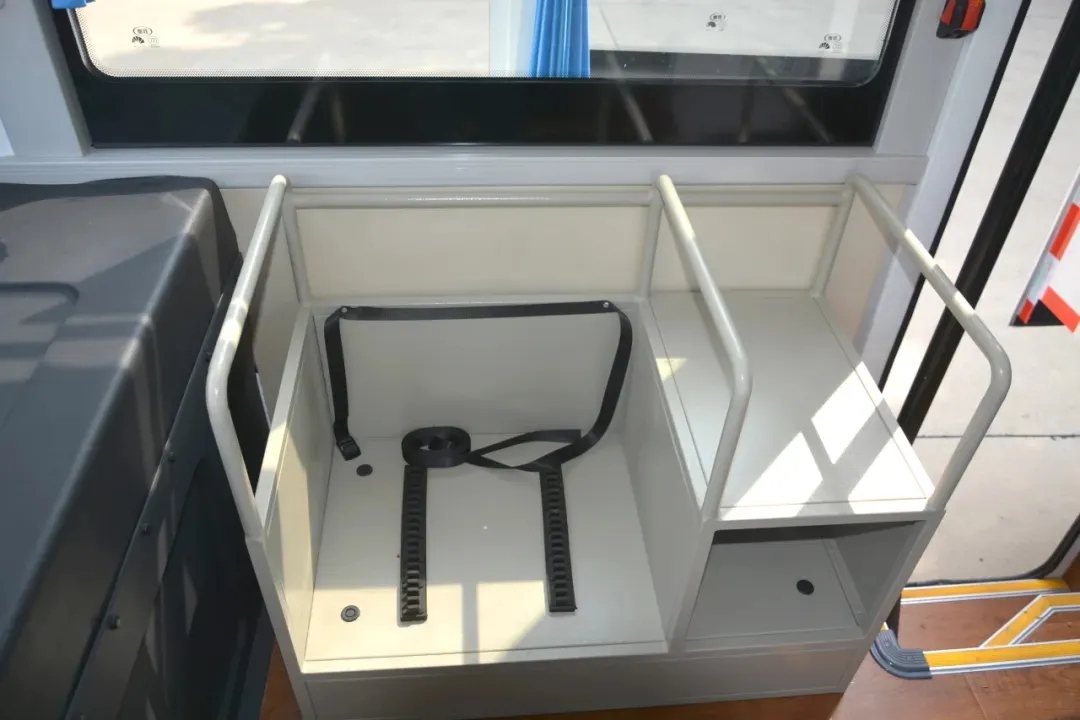 躍迪移動(dòng)警務(wù)室：靈動(dòng)衛(wèi)士，護(hù)航城市每一步